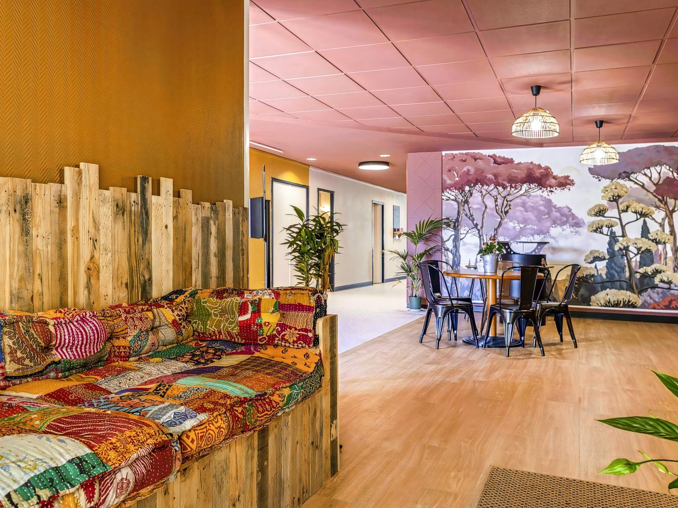 greet Hotel Castres Saix