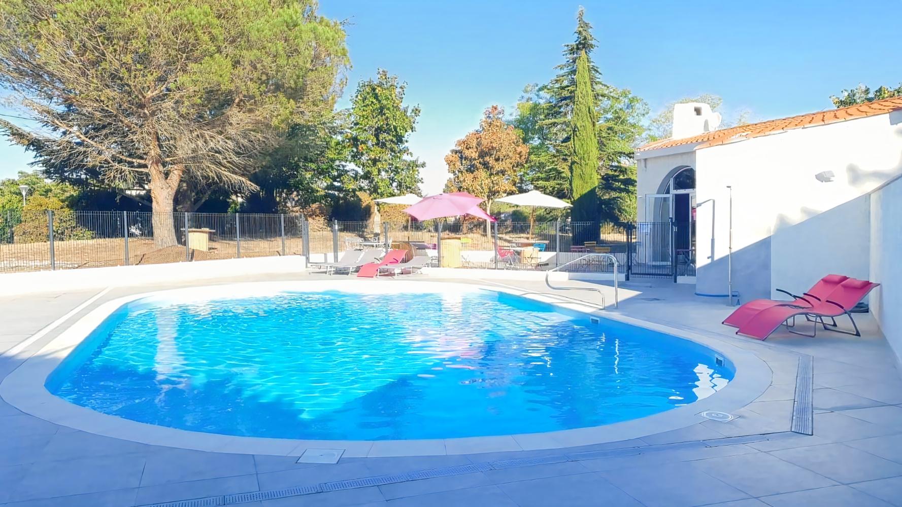 greet Hotel Castres Saix