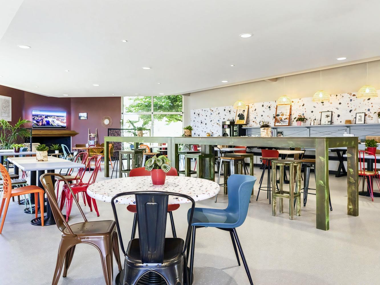 greet Hotel Castres Saix