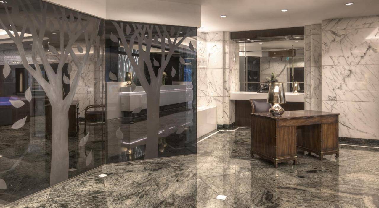 Stanford Hillview Hotel