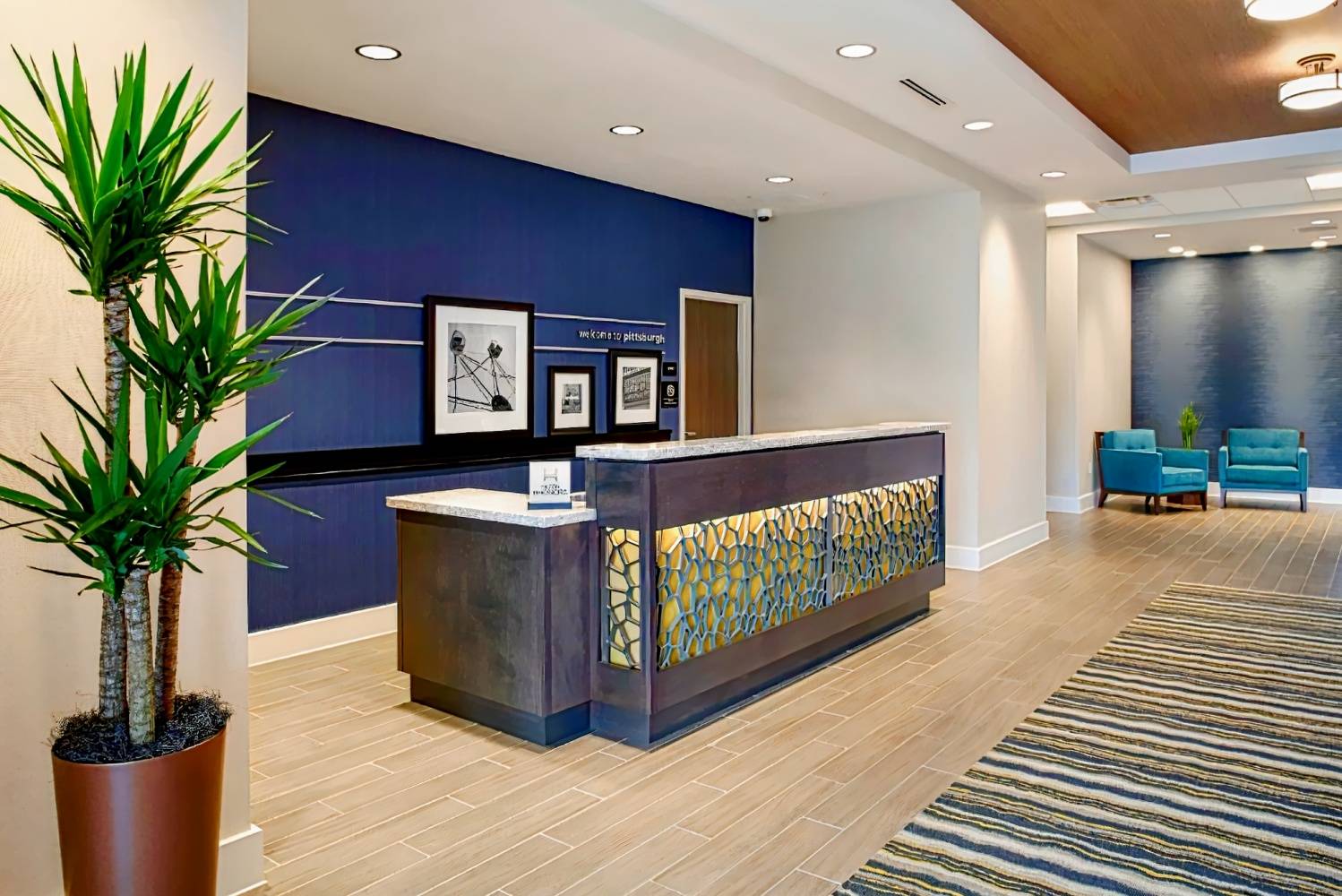 Hampton Inn & Suites Pittsburgh Airport South/Settlers Ridge