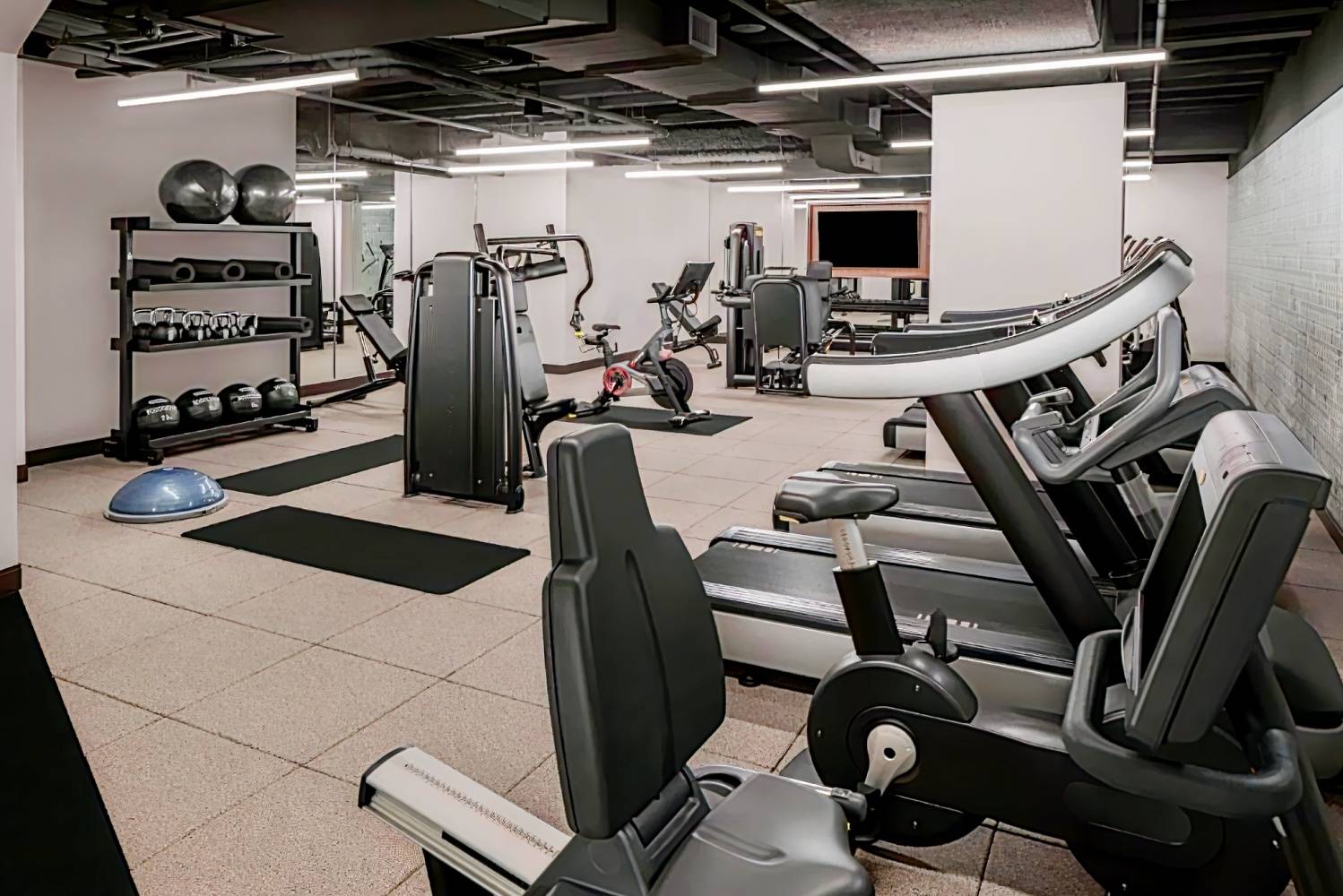 Rand Tower Hotel, Minneapolis, a Marriott Tribute Portfolio Hotel