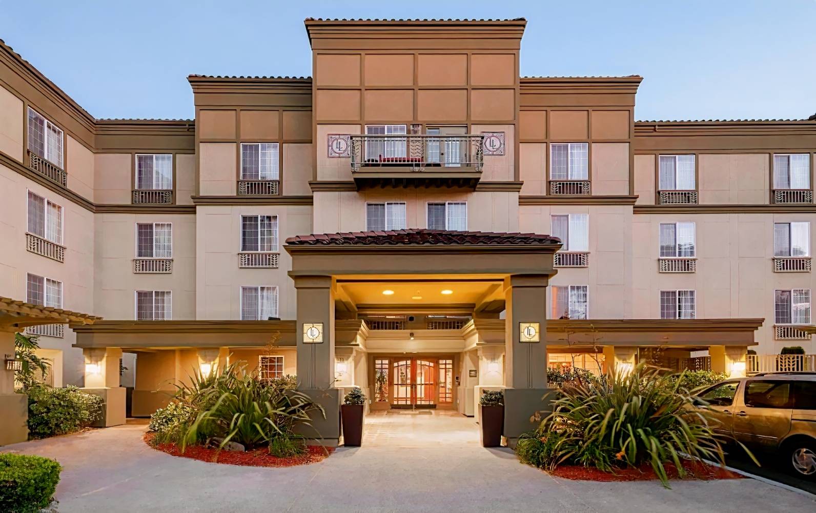 Larkspur Landing Sunnyvale