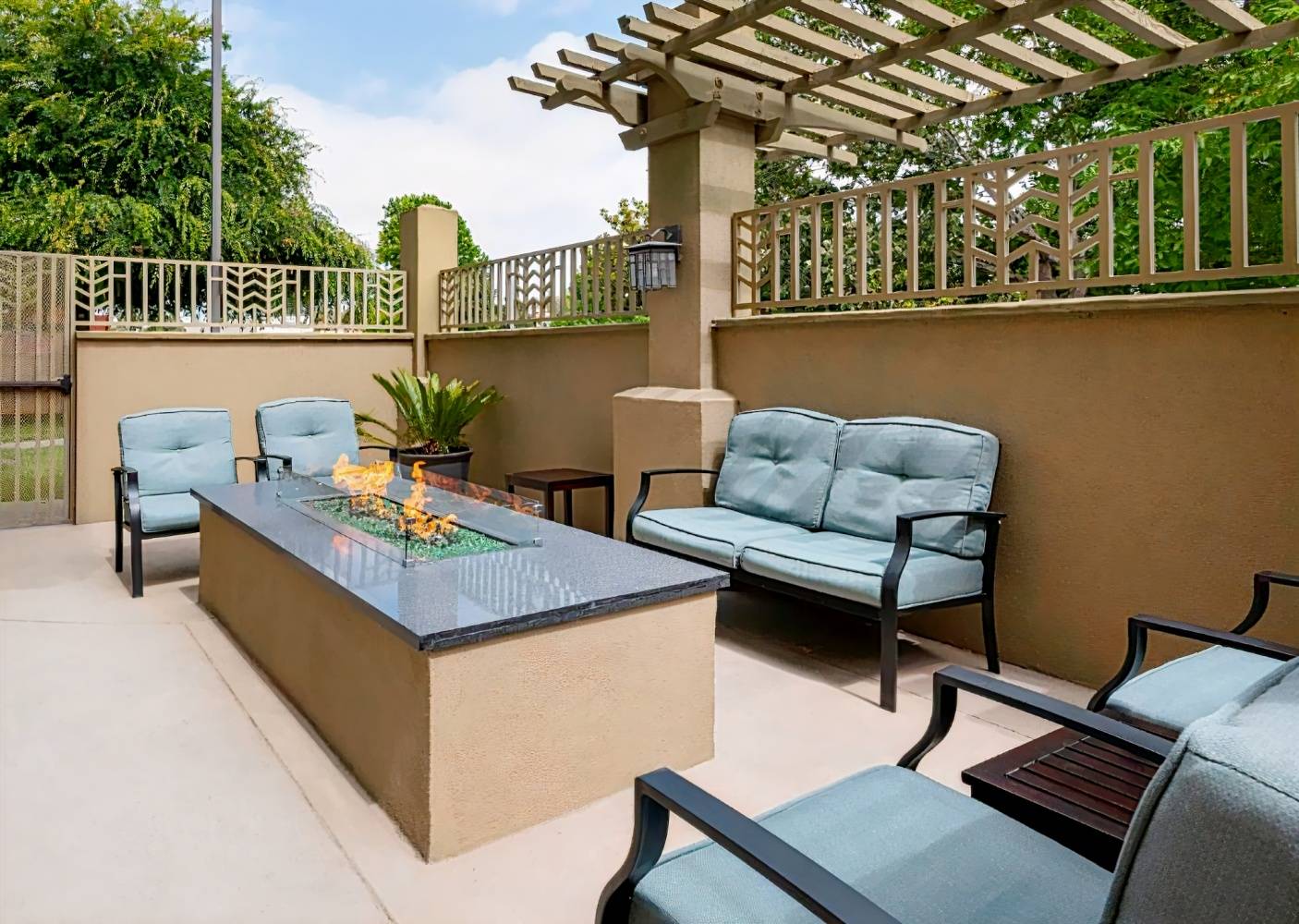 Larkspur Landing Sunnyvale