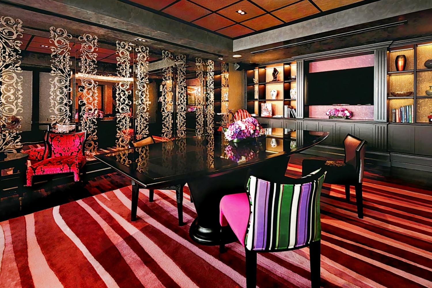 The Scarlet Singapore