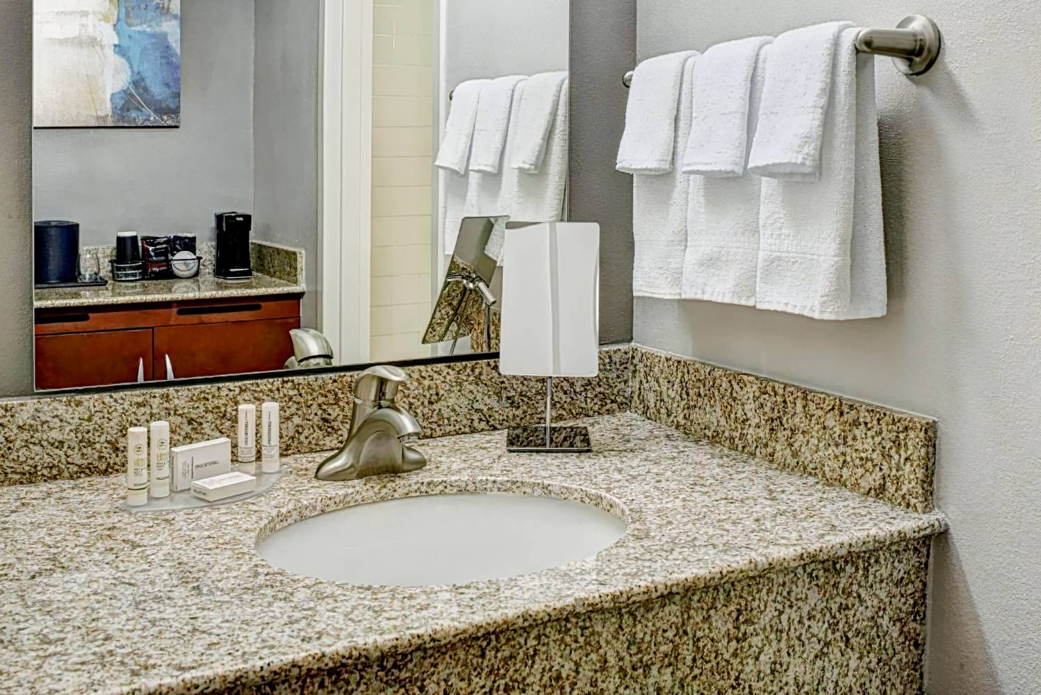 Sonesta Select Milwaukee Brookfield