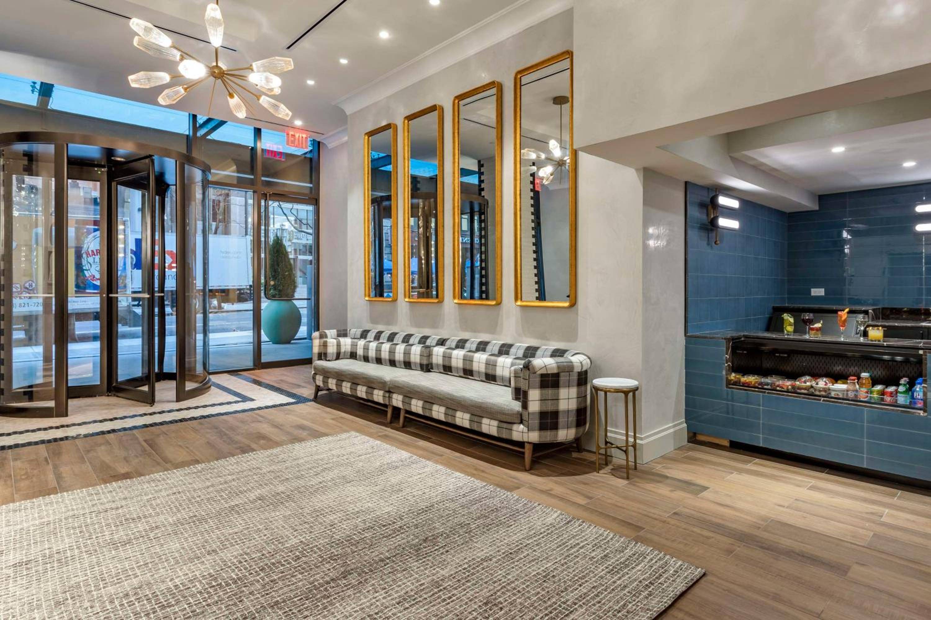 The Draper Tapestry Collection by Hilton