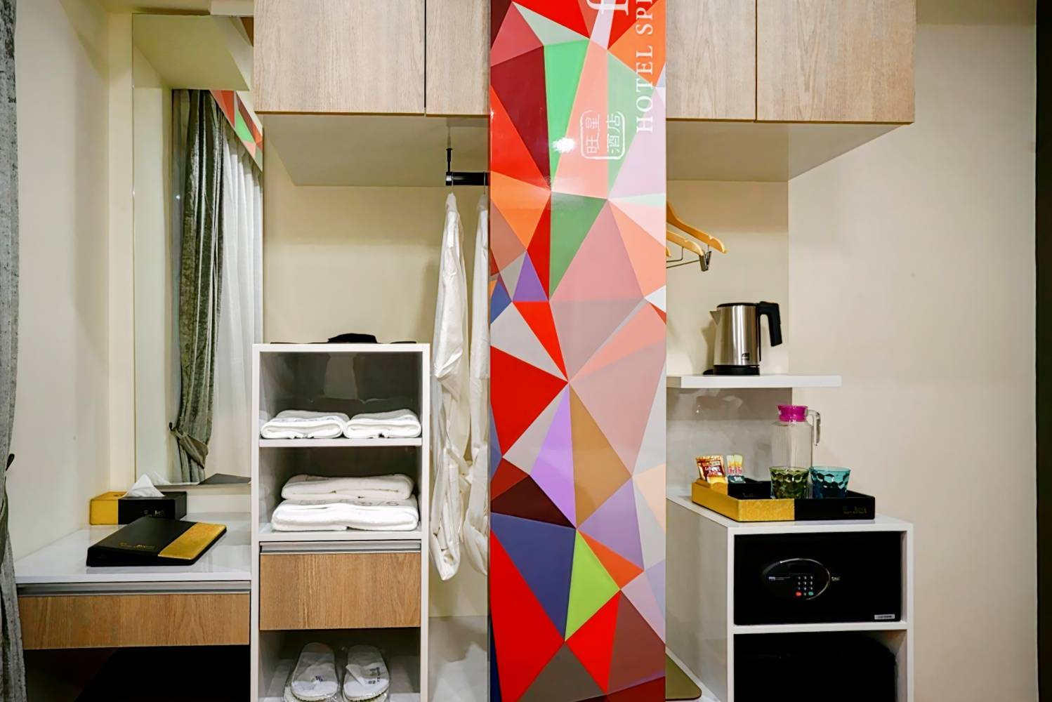 five/6 Hotel Splendour