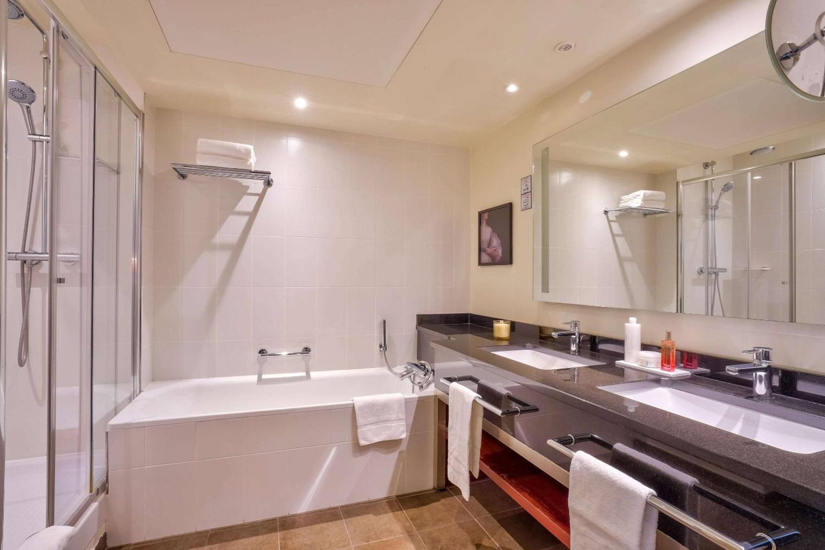 Clarion Paris CDG Airport