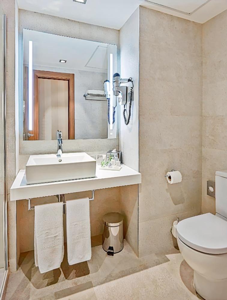 NH Barcelona Les Corts