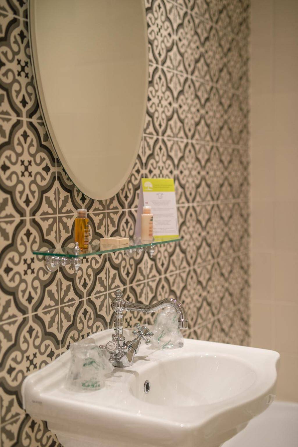 Villa Otero by HappyCulture