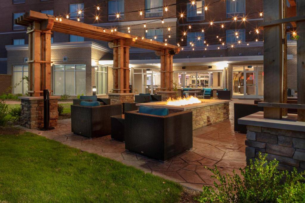 Fairfield Inn & Suites by Marriott Charlotte Pineville/Ballantyn