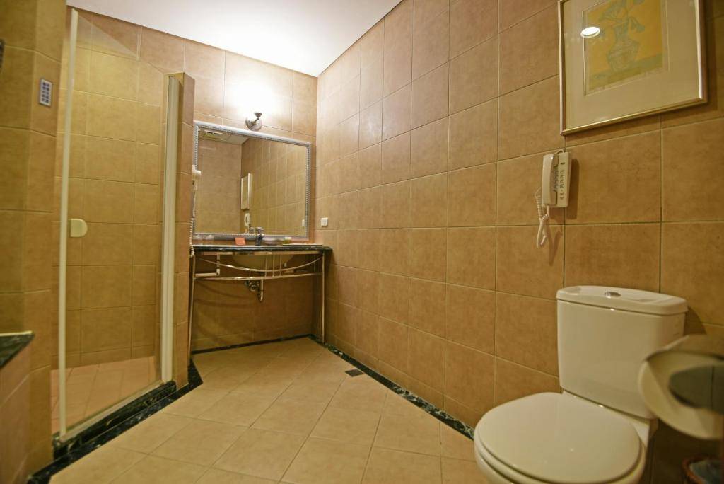 台南維悅酒店 Wei-Yat Grand Hotel 