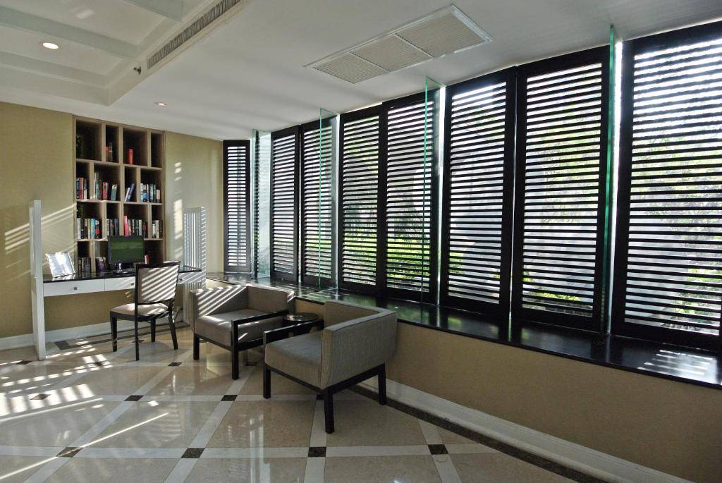 Somerset Park Suanplu