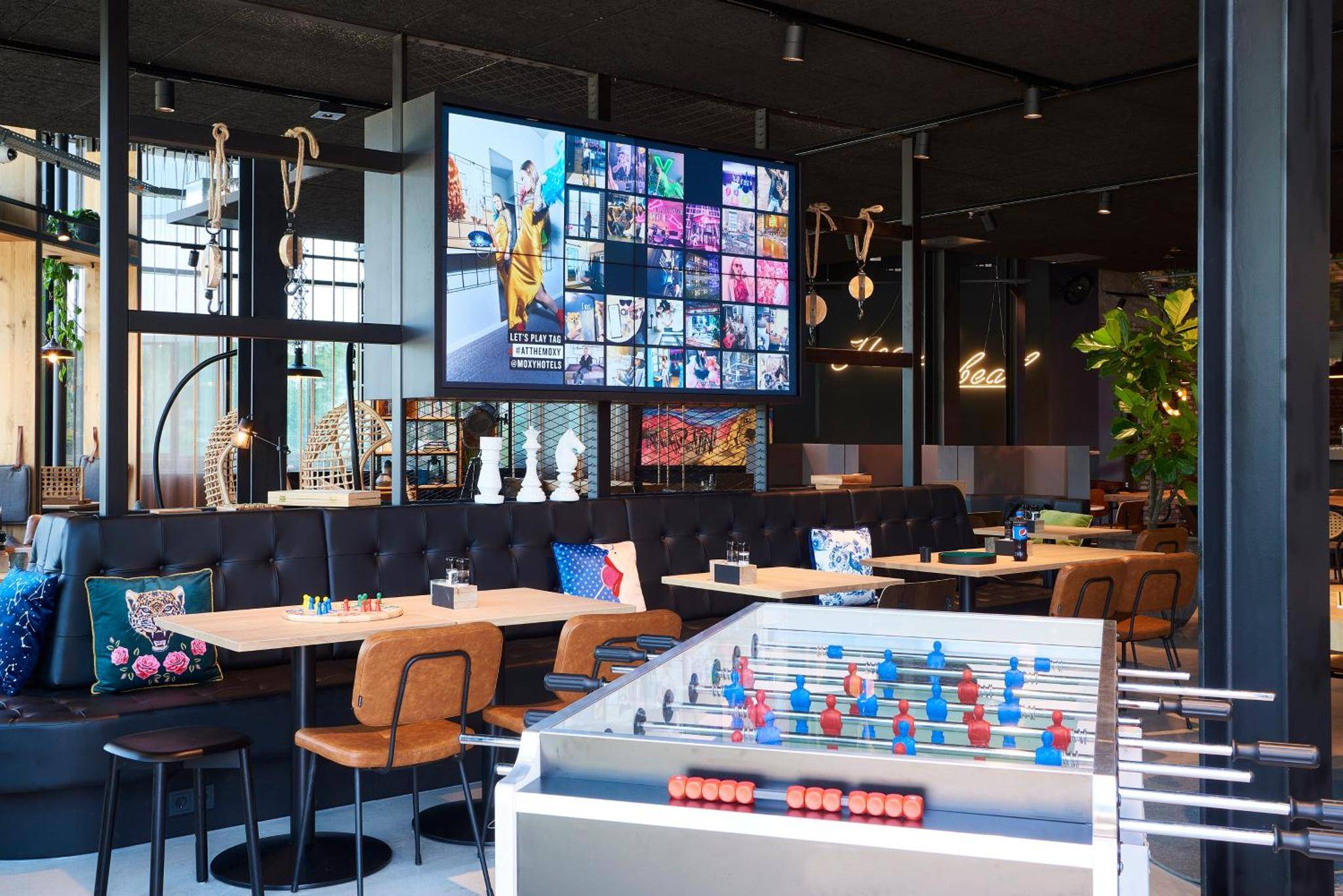 Moxy Amsterdam Schiphol Airport