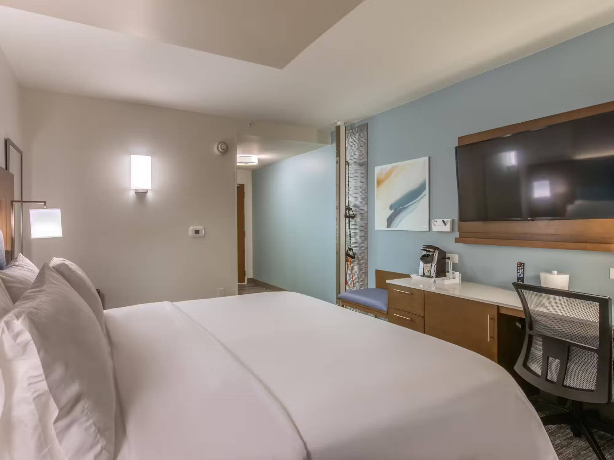 EVEN Hotel Atlanta - Cobb Galleria, an IHG Hotel