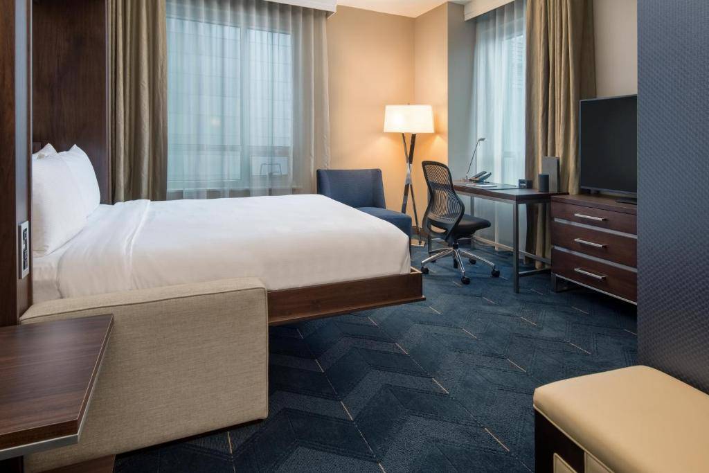 Embassy Suites by Hilton Seattle Downtown Pioneer Square