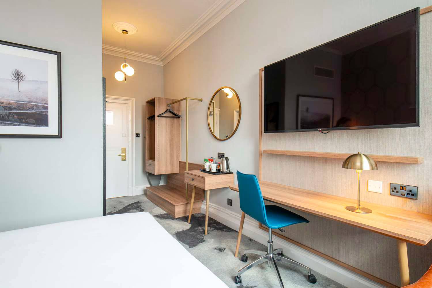 The Queen at Chester Hotel, BW Premier Collection