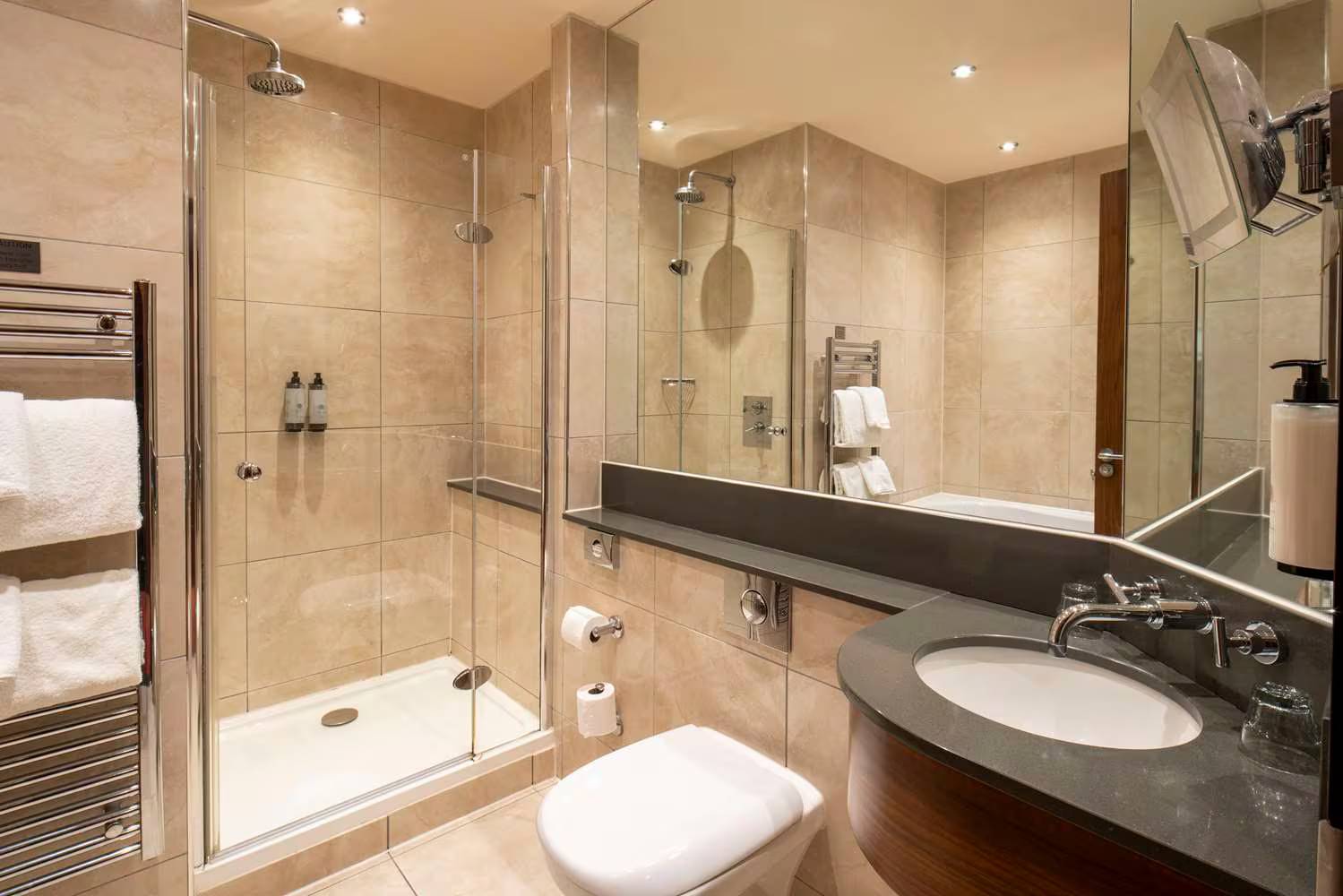 The Queen at Chester Hotel, BW Premier Collection