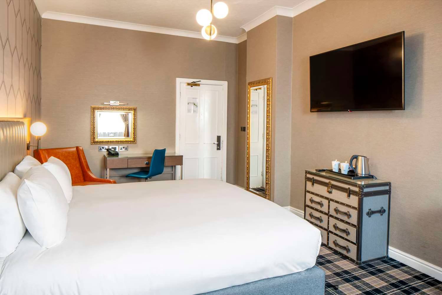 The Queen at Chester Hotel, BW Premier Collection