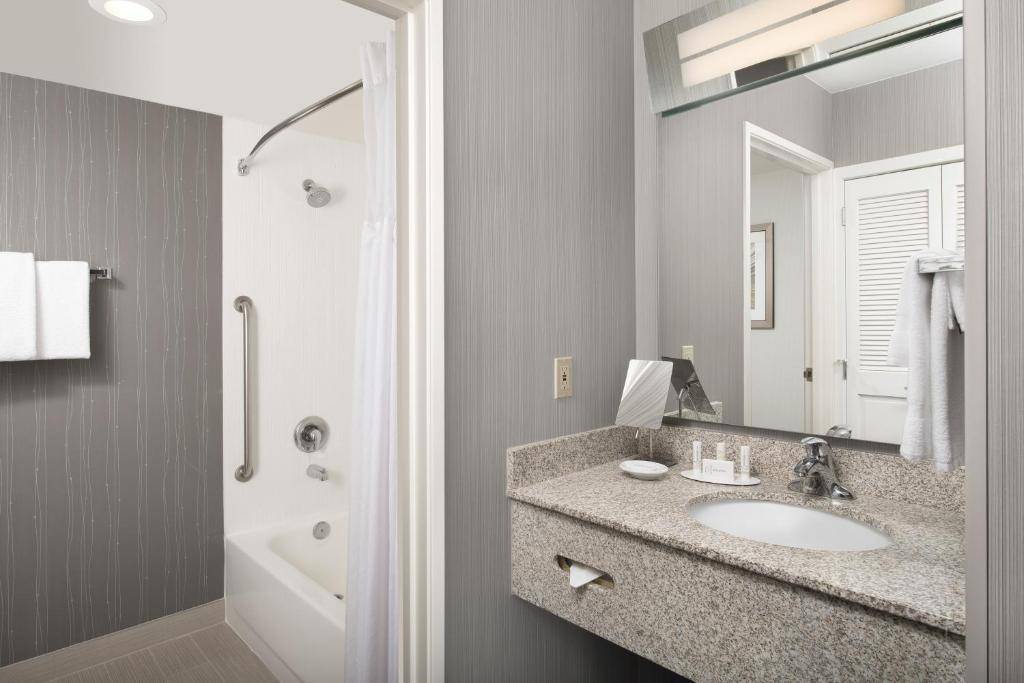 Courtyard by Marriott Portland Hillsboro