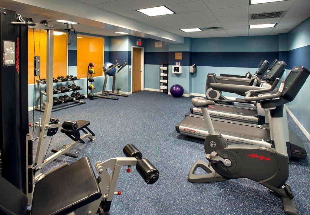 Four Points by Sheraton Melville Long Island