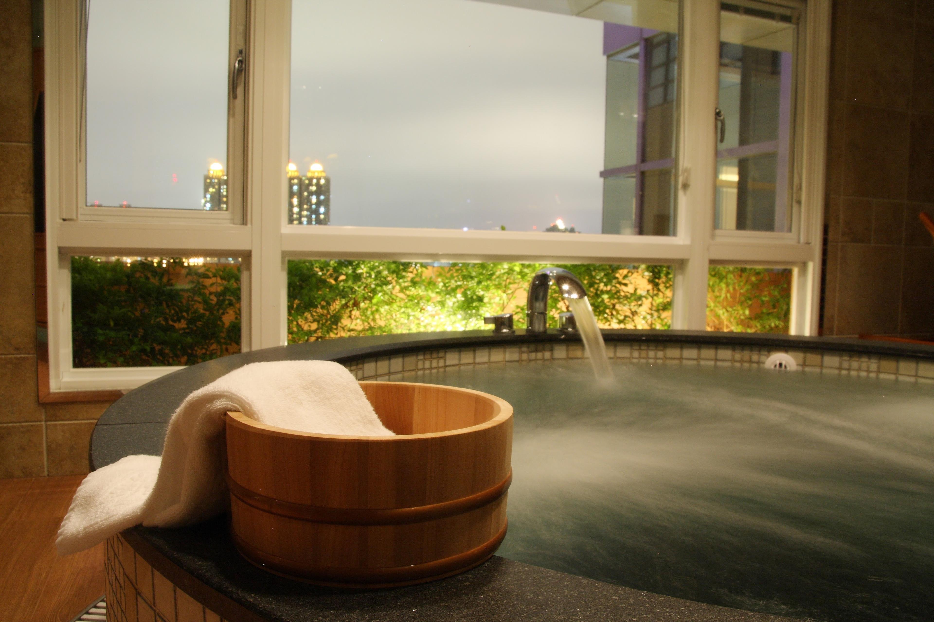 新莊翰品酒店 Chateau de Chine Hotel Xinzhuang