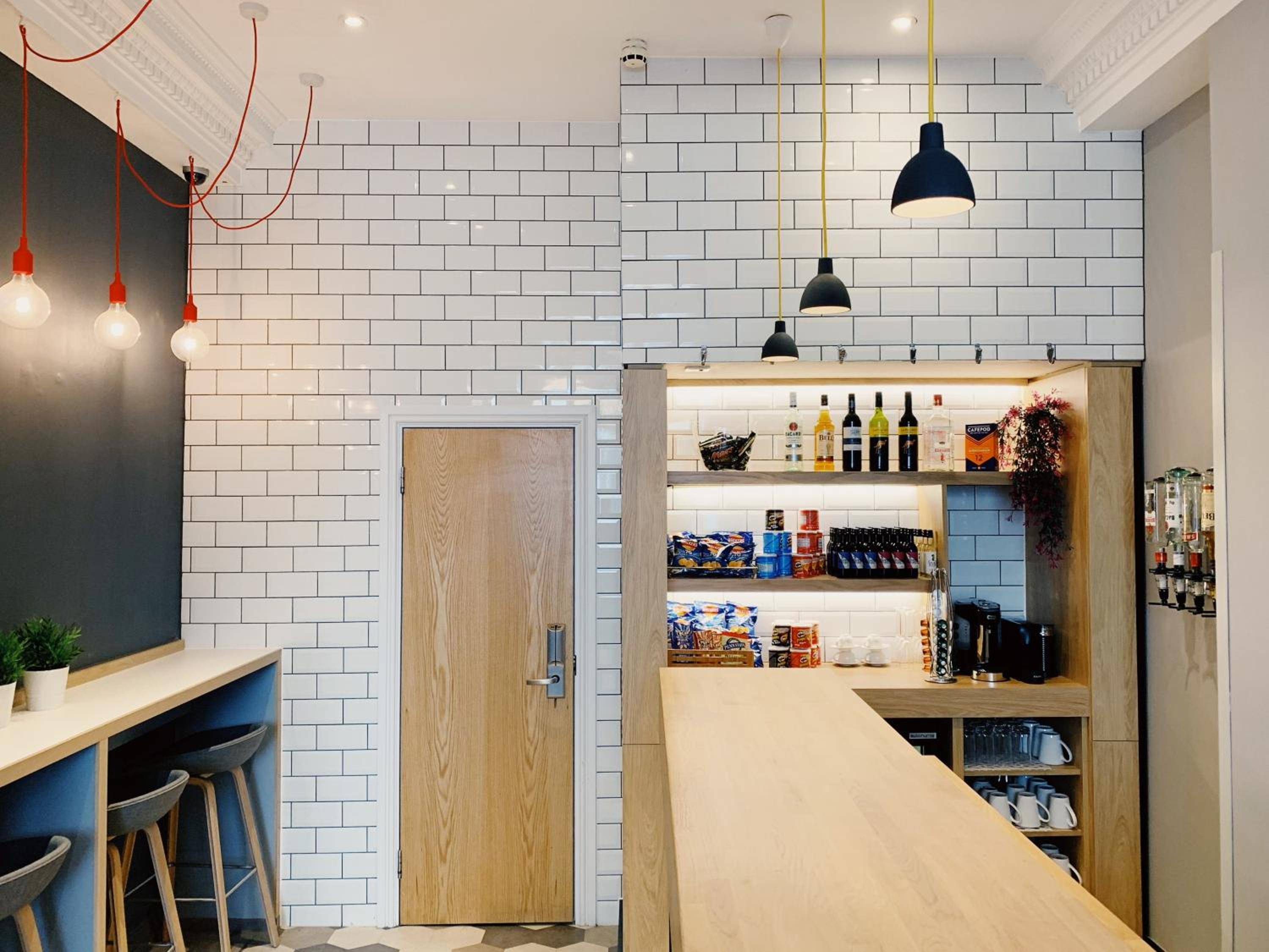 Holiday Inn Express London Victoria, an IHG Hotel