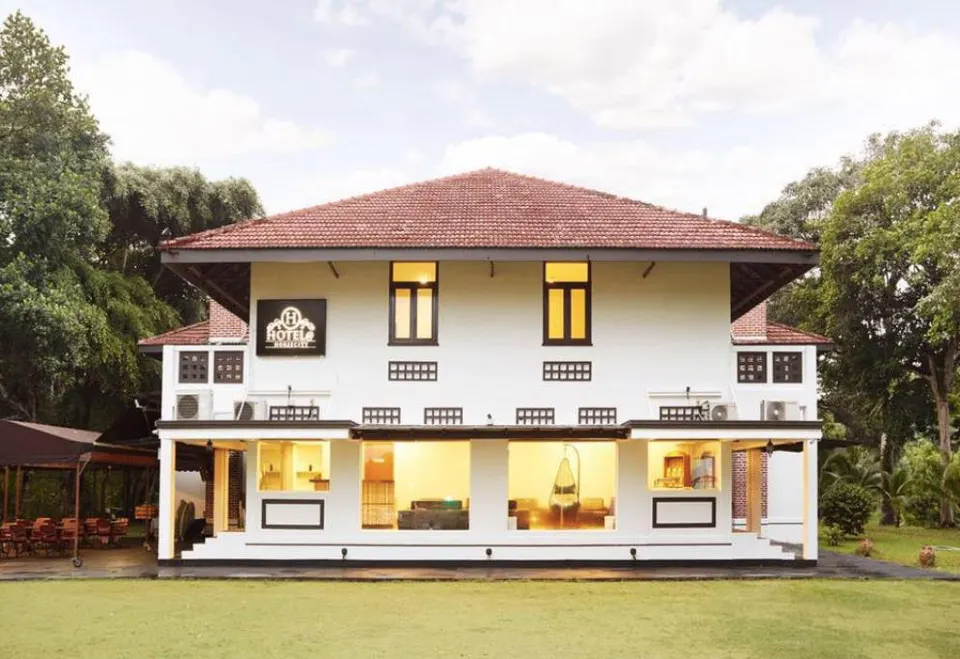 Gallop Hilltop Resort