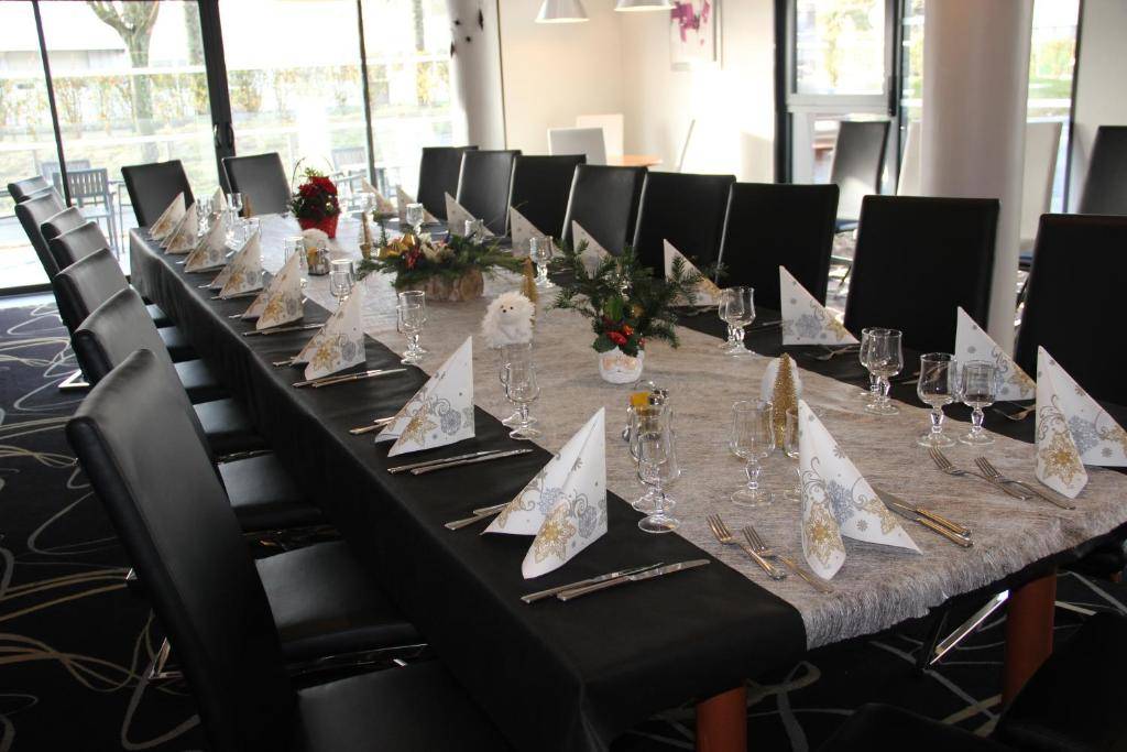 Kyriad Saint Quentin en Yvelines Montigny