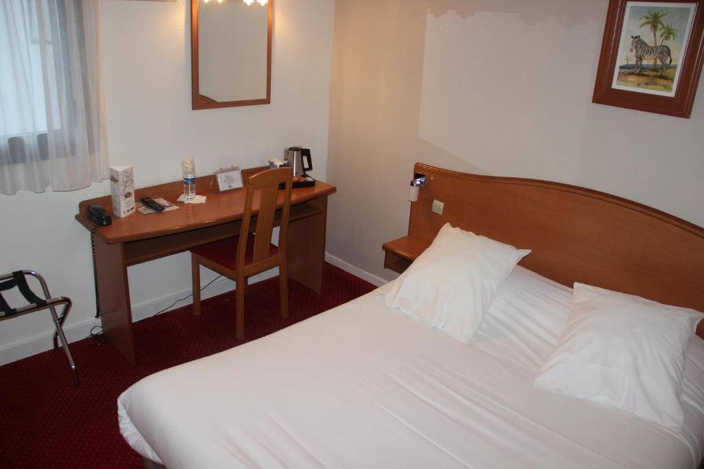 Kyriad Saint Quentin en Yvelines Montigny