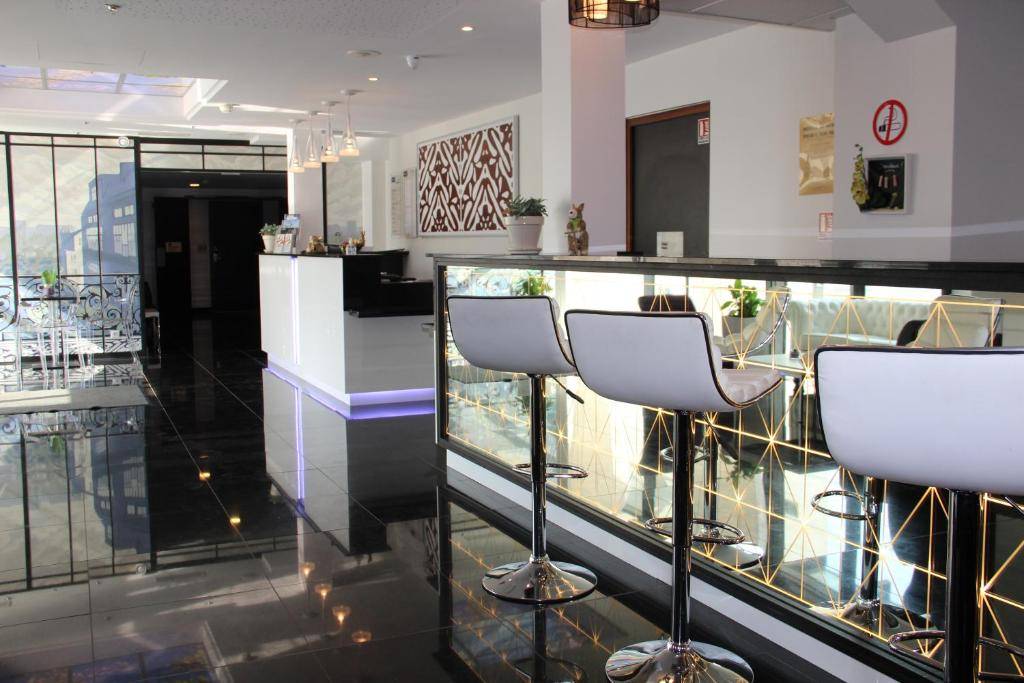 Kyriad Saint Quentin en Yvelines Montigny