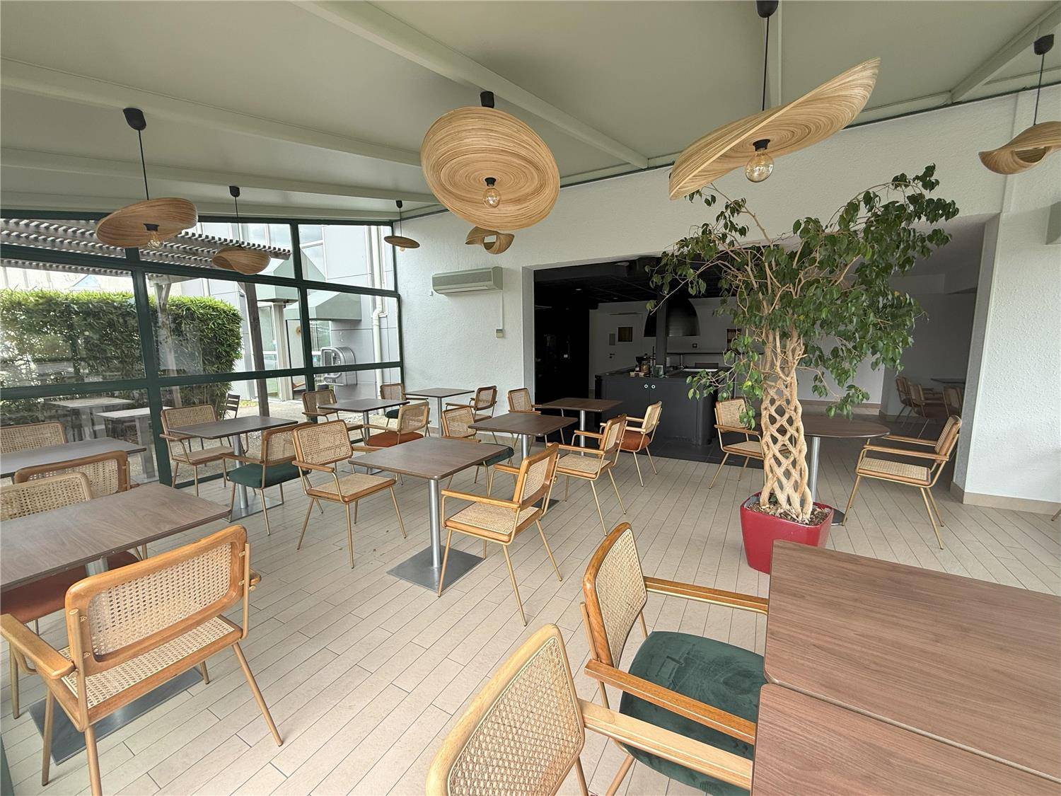 Sure Hotel by Best Western Valence Nord