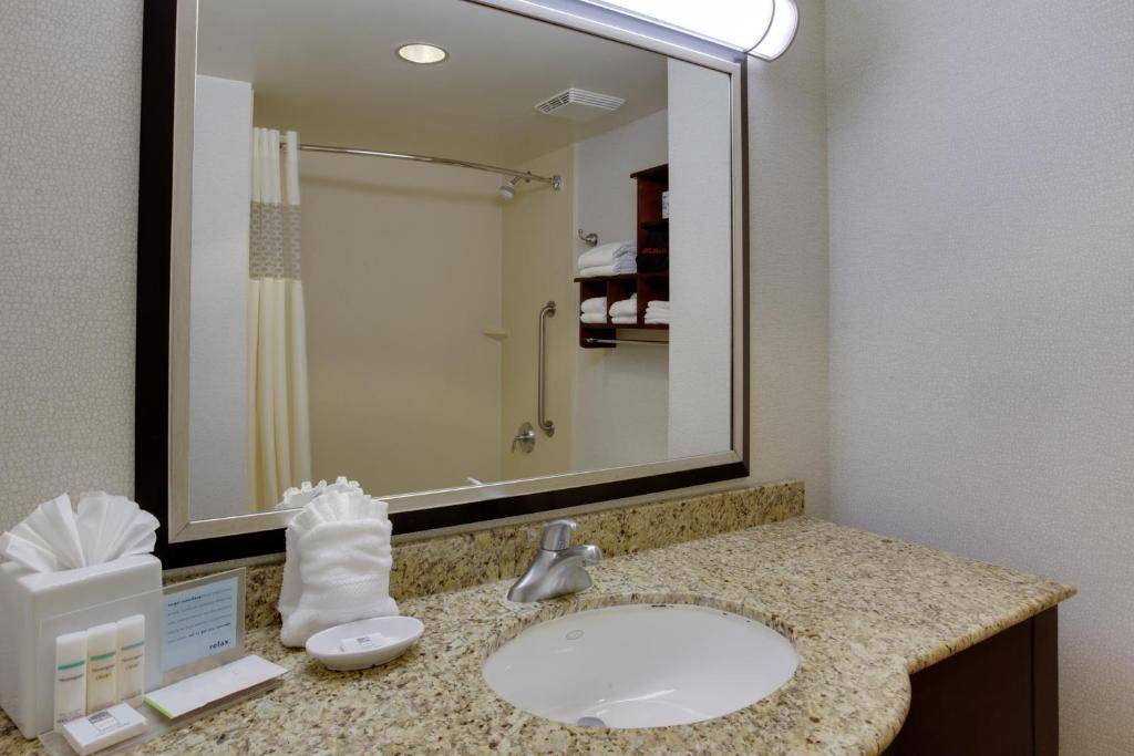 Hampton Inn by Hilton Garden City Long Island