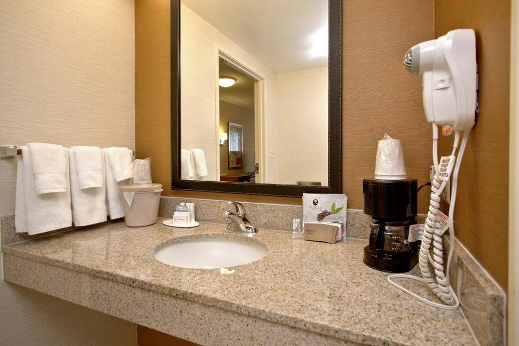 Fairfield Inn & Suites by Marriott Edison - South Plainfield