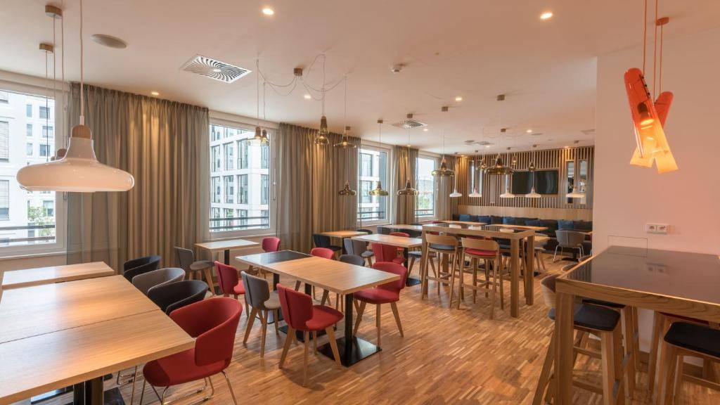 Holiday Inn Express Munich City West, an IHG Hotel