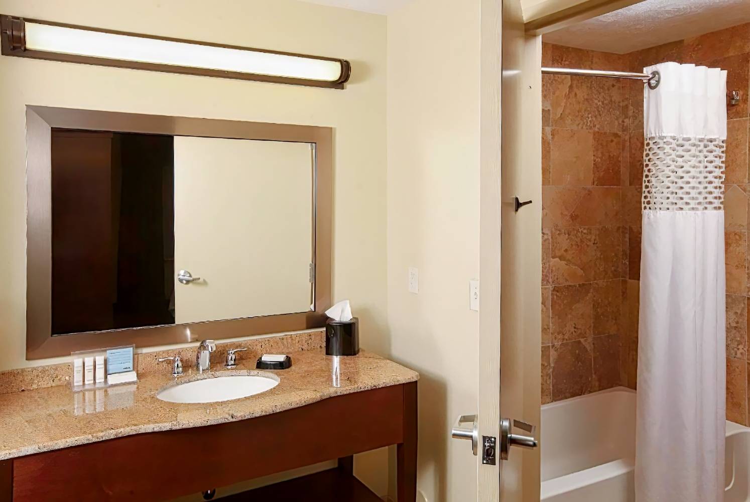 Hampton Inn & Suites Fargo Medical Center