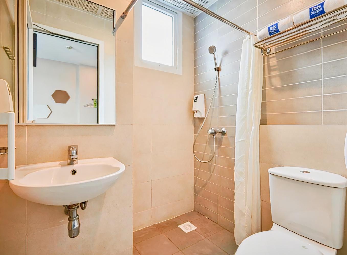 ibis budget Singapore Imperial