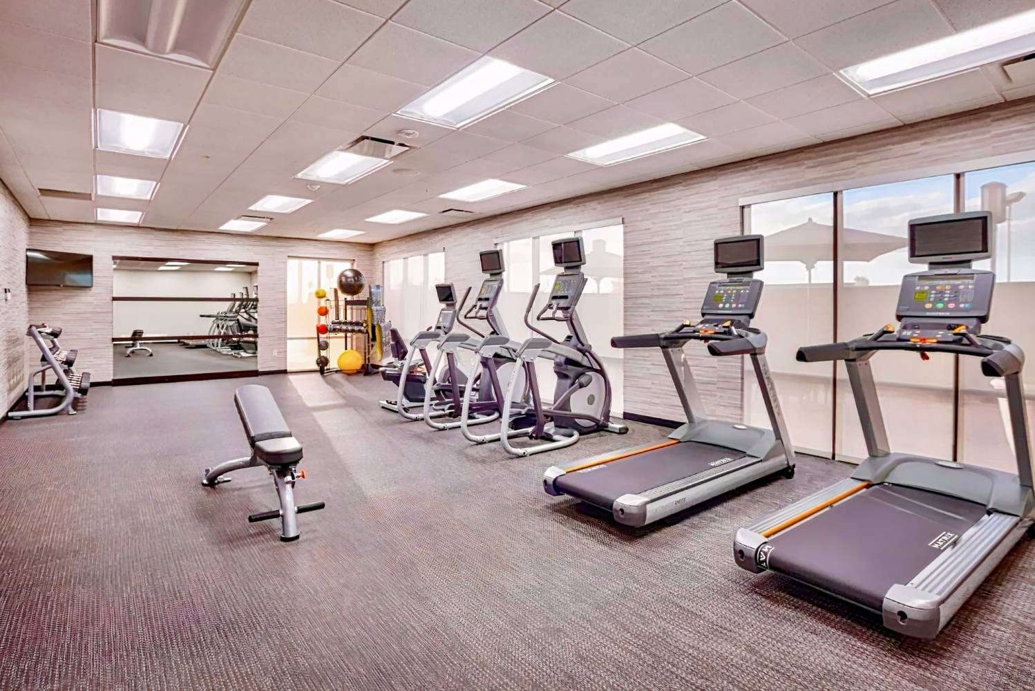 Courtyard Phoenix Mesa Gateway Airport