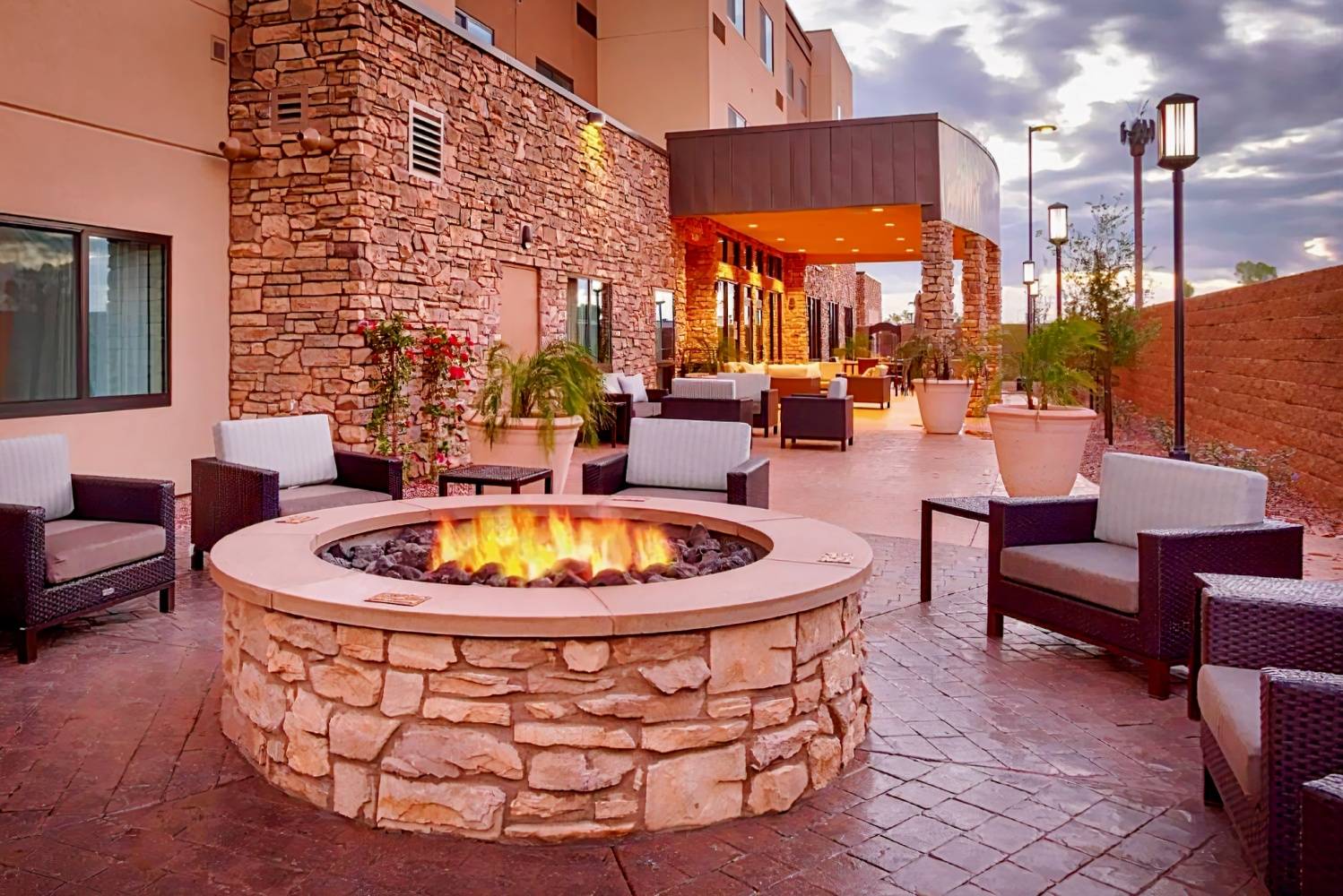 Courtyard Phoenix Mesa Gateway Airport