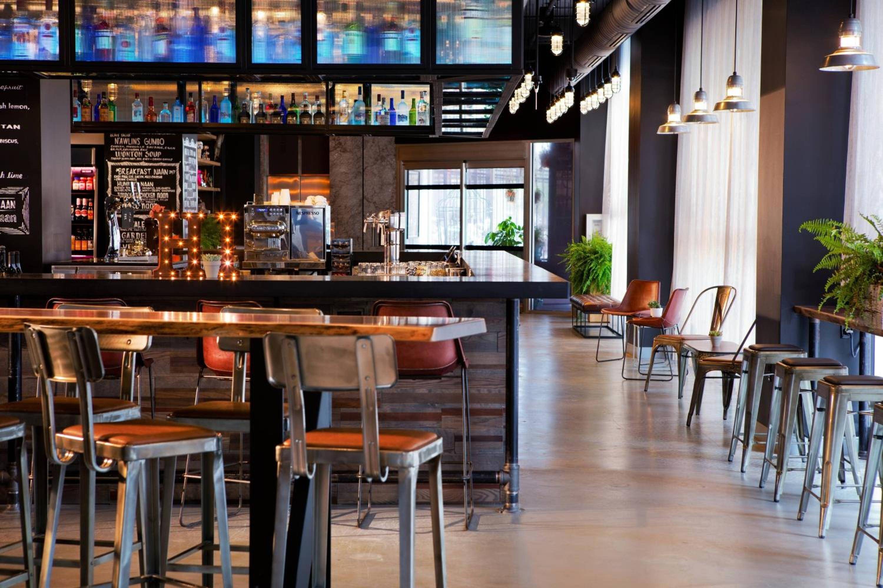 Moxy New Orleans French Quarter