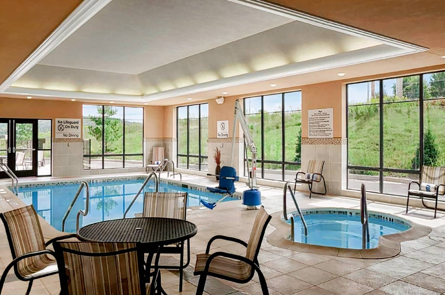 Hampton Inn & Suites Mansfield