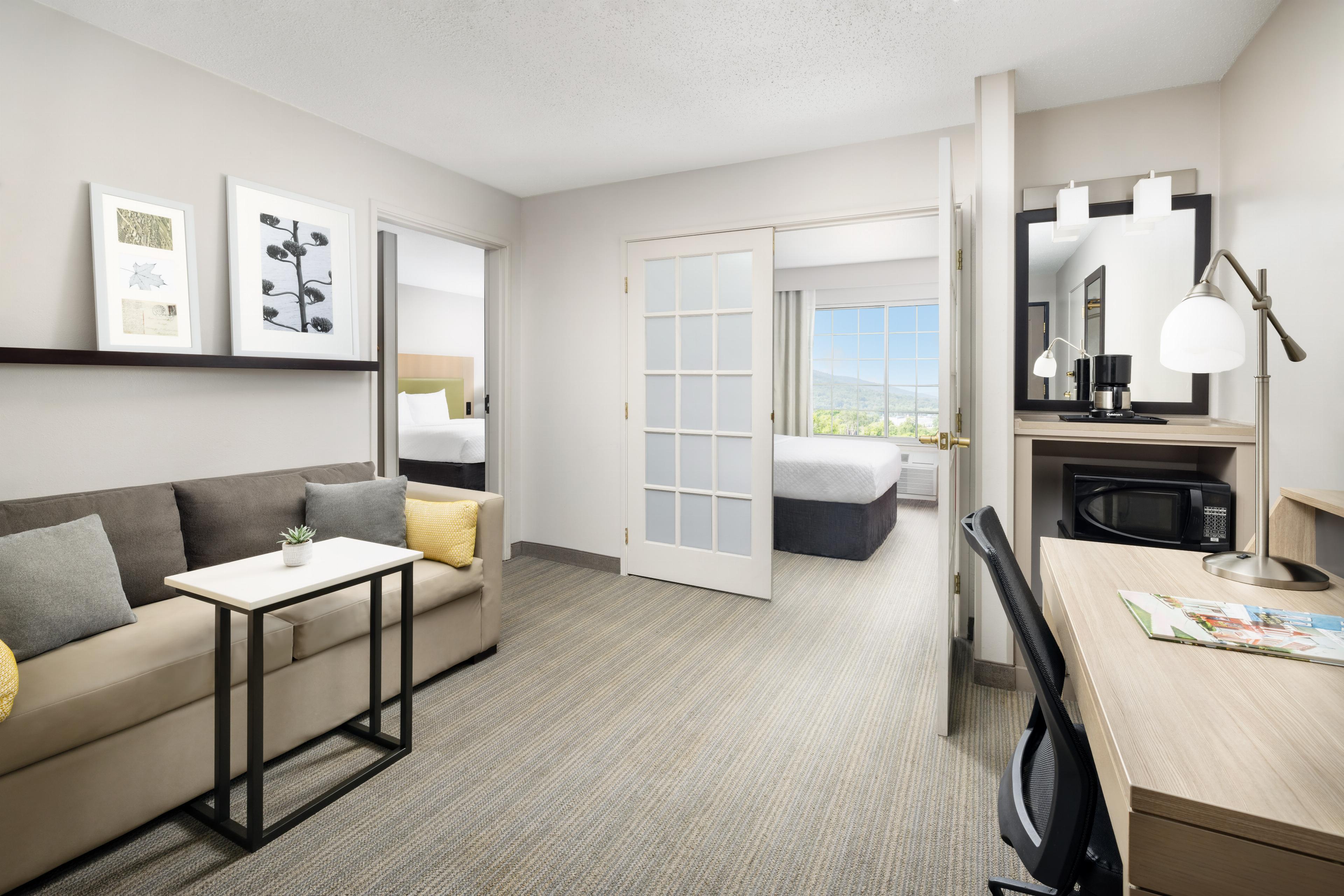 Country Inn & Suites Horseheads, NY