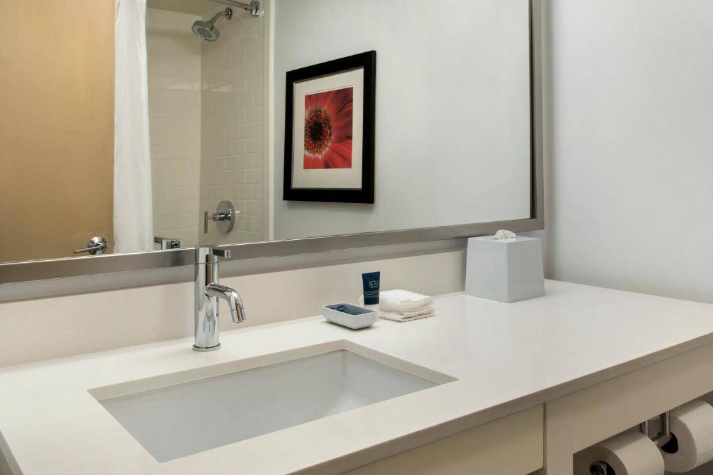 The Crossroads Hotel - Newburgh, Ascend Hotel Collection