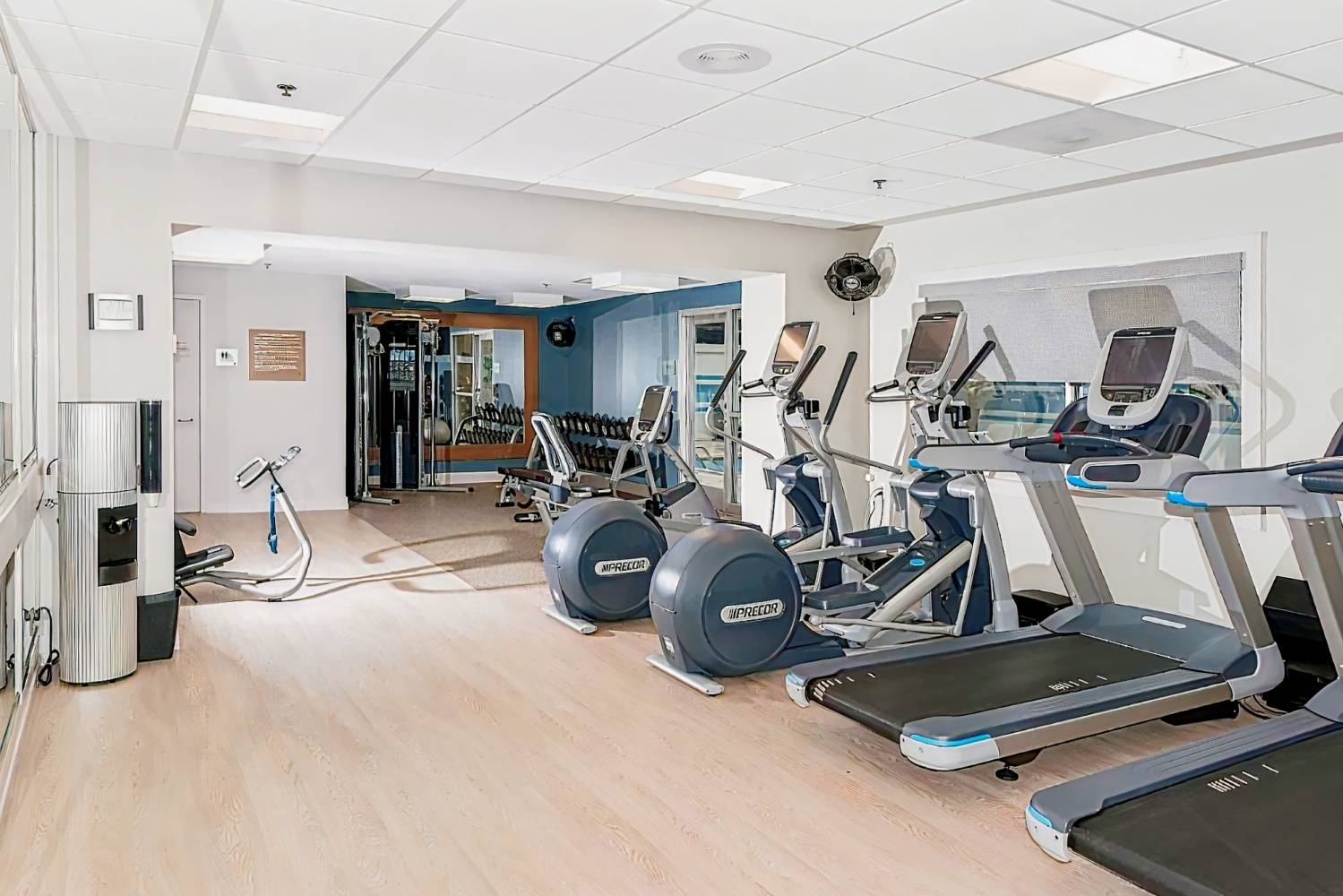 DoubleTree by Hilton Charlotte Gateway Village