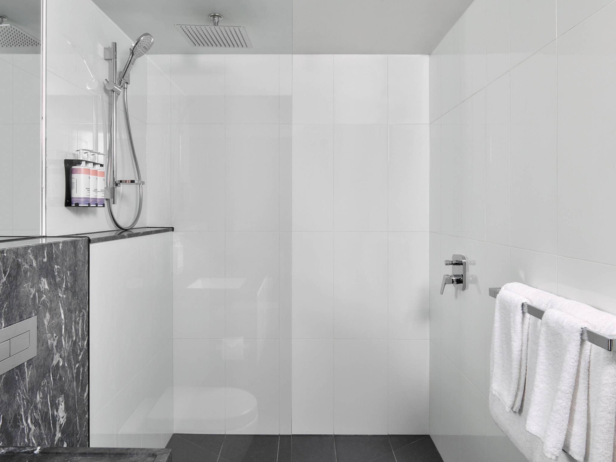 Mövenpick Hotel Melbourne On Spencer