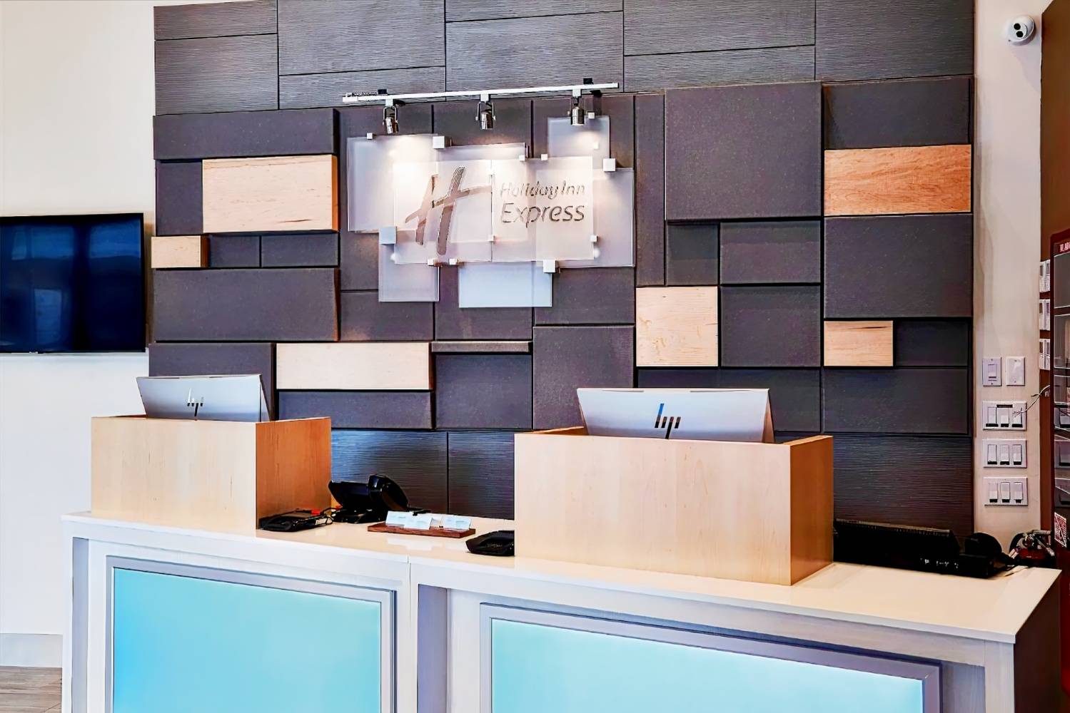 Holiday Inn Express Nyc Brooklyn - Sunset Park