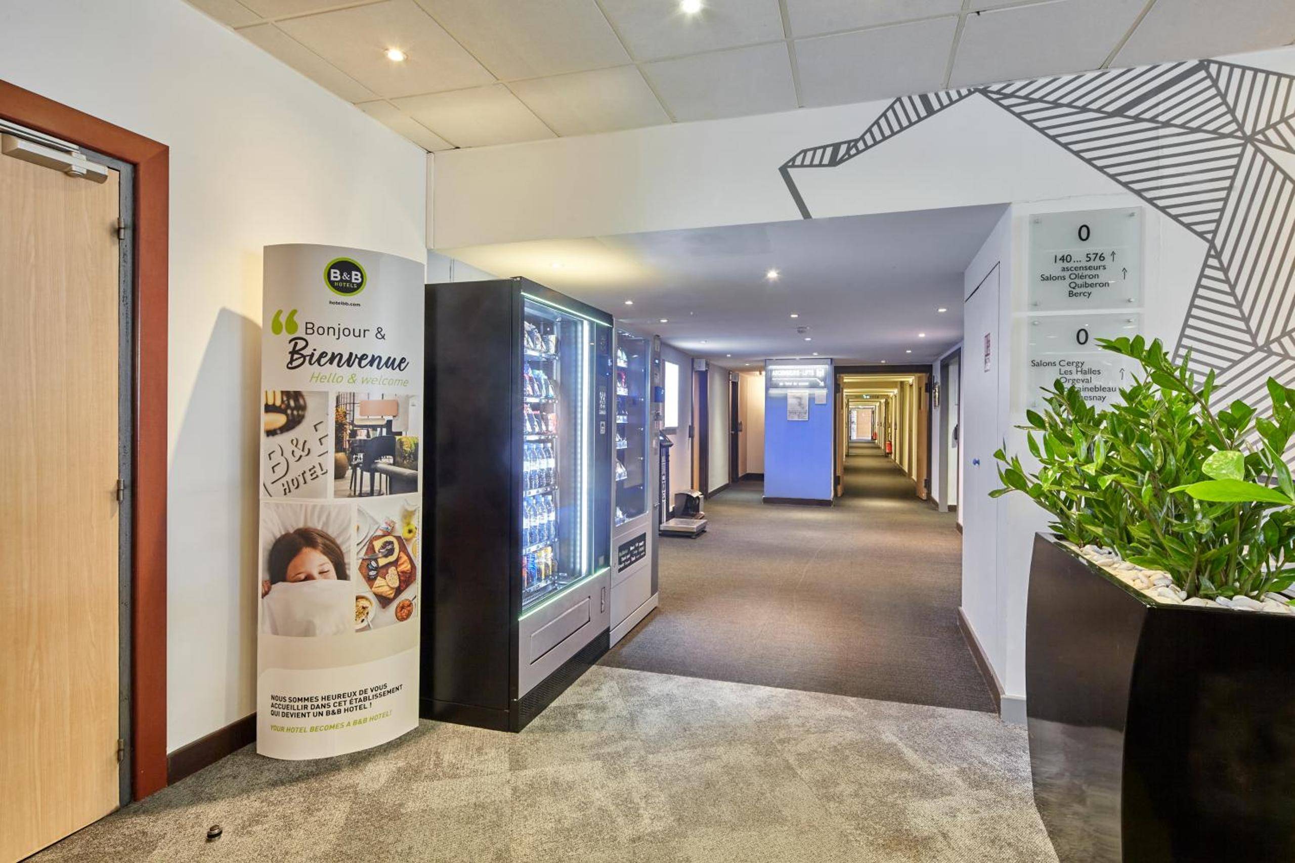 B&B Hôtel Cergy Port