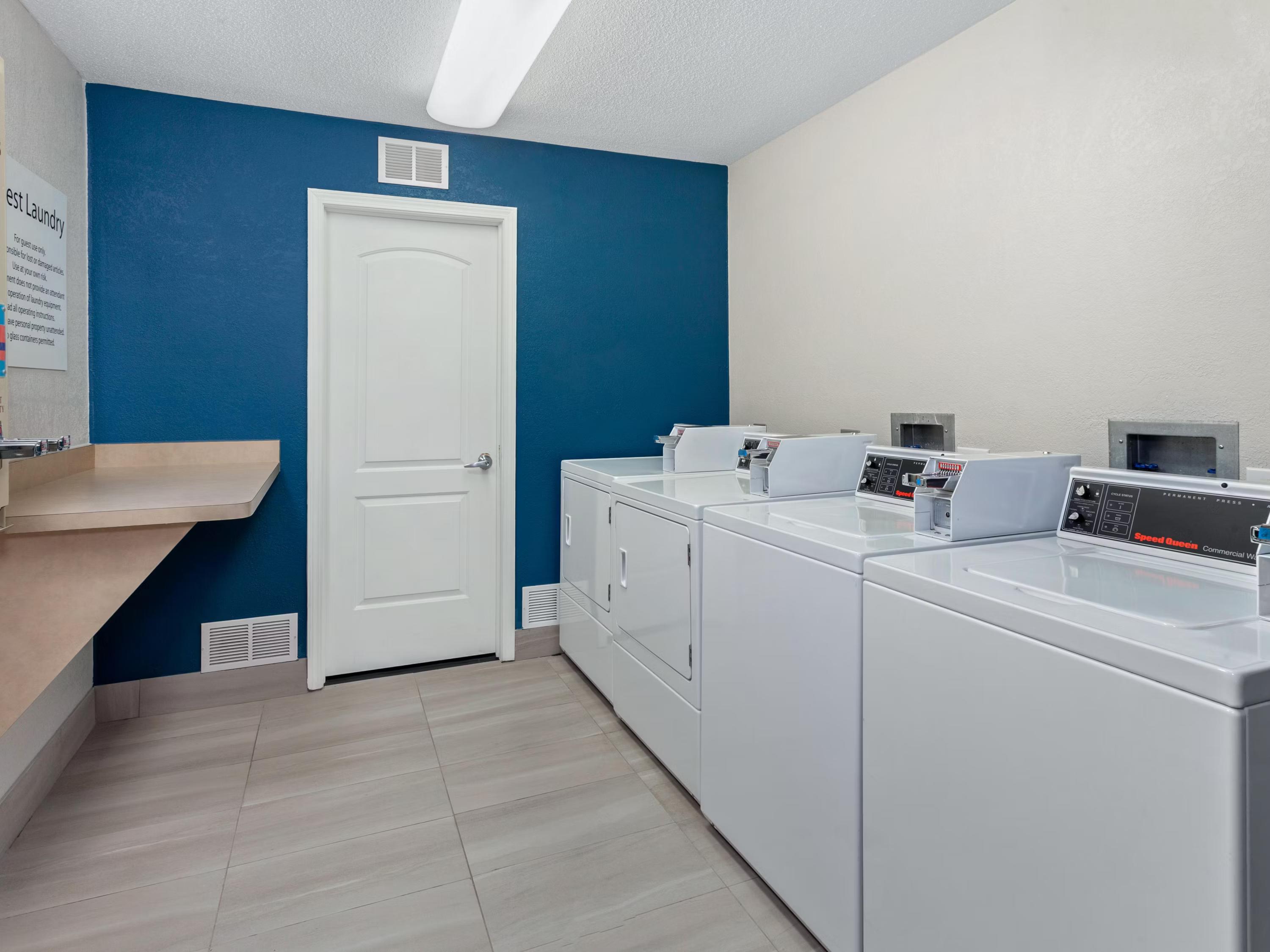 Holiday Inn Express Hotel & Suites Chicago-Algonquin, an IHG Hotel