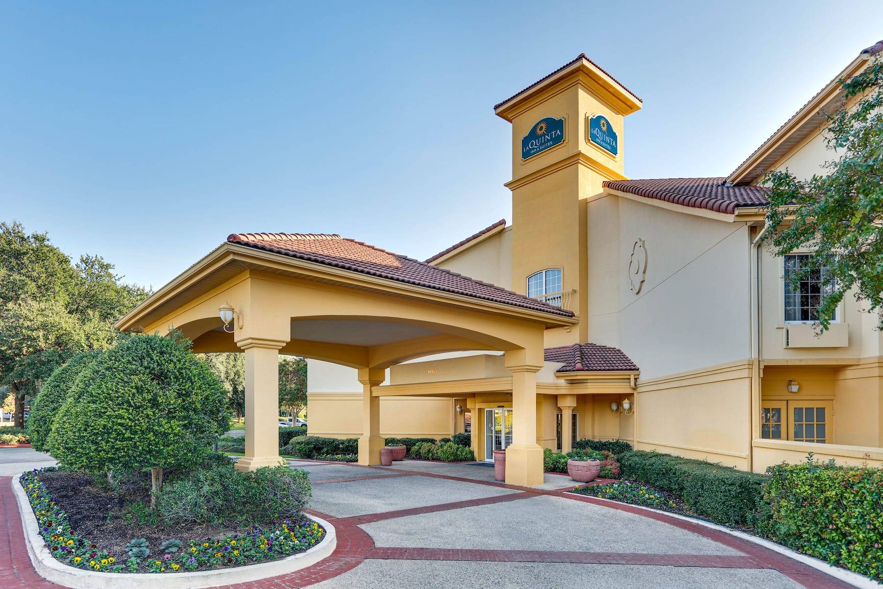 La Quinta Inn & Suites by Wyndham Dallas - Addison Galleria